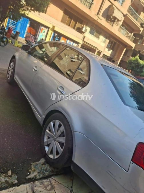 Volkswagen Jetta 2011 Silver Automatic Used for Sale in Dokki - 4