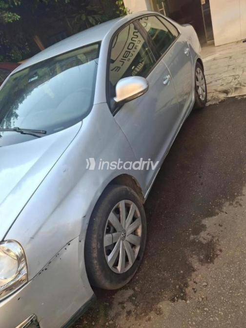 Volkswagen Jetta 2011 Silver Automatic Used for Sale in Dokki - 5