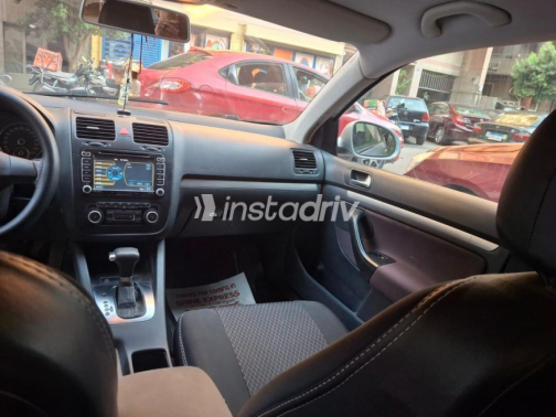 Volkswagen Jetta 2011 Silver Automatic Used for Sale in Dokki - 7