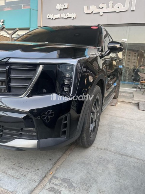 Kia Sorento 2024 Black Automatic Used for Sale in 6 October - 3