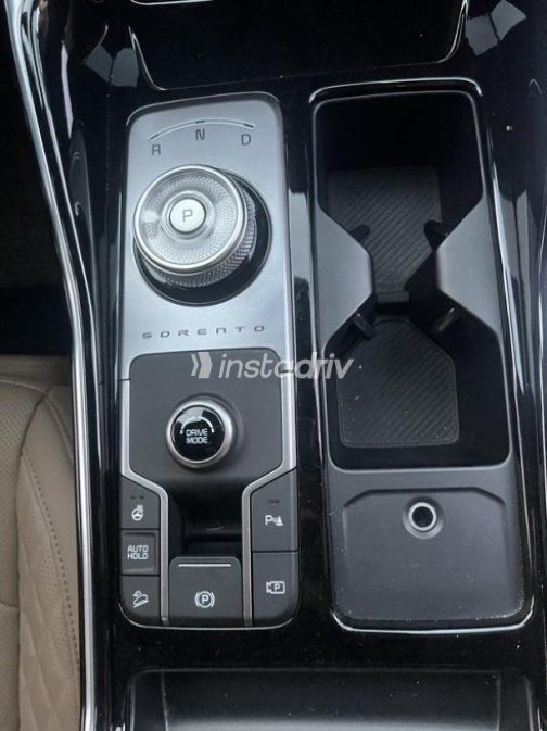 Kia Sorento 2024 Black Automatic Used for Sale in 6 October - 8