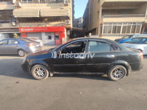 Chevrolet Optra 2011 Black Automatic Used for Sale in Greater Cairo ( Cairo + Giza) - 4