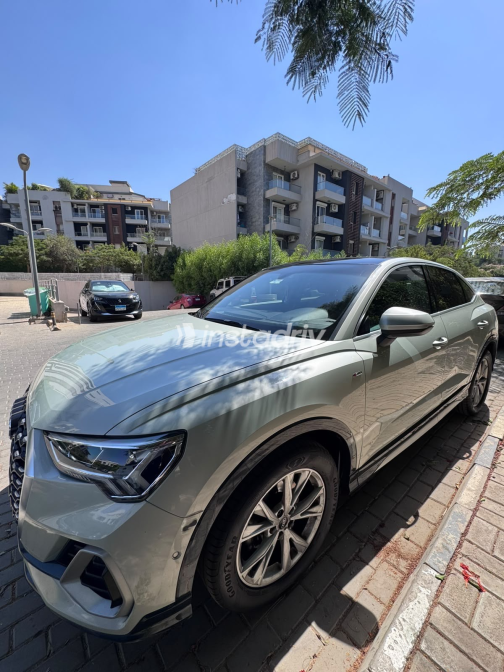 Audi Q3 2021 Silver Automatic Used for Sale in Greater Cairo ( Cairo + Giza) - 1
