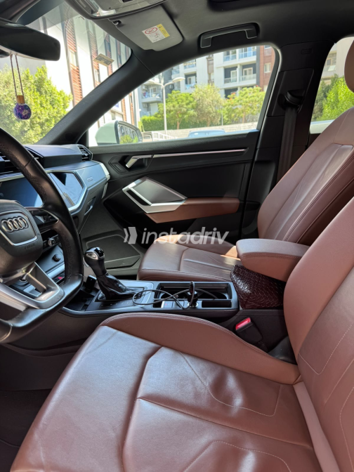 Audi Q3 2021 Silver Automatic Used for Sale in Greater Cairo ( Cairo + Giza) - 2