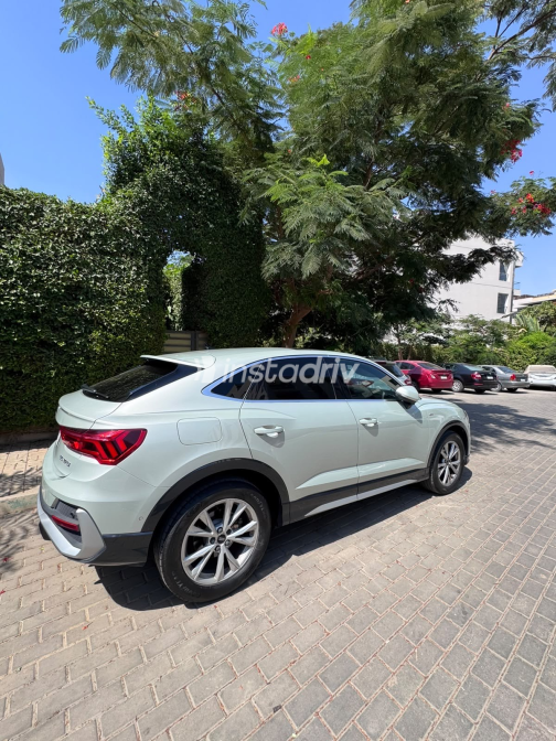 Audi Q3 2021 Silver Automatic Used for Sale in Greater Cairo ( Cairo + Giza) - 4