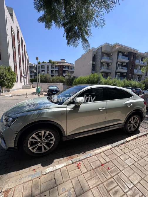 Audi Q3 2021 Silver Automatic Used for Sale in Greater Cairo ( Cairo + Giza) - 5