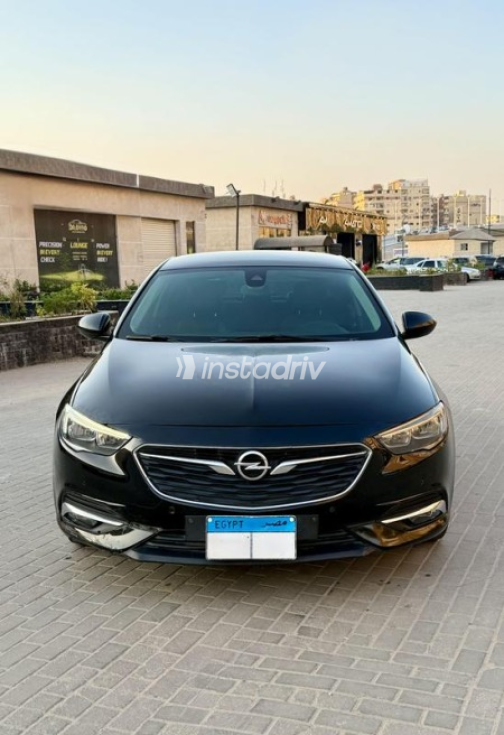Opel Insignia 2019 Black Automatic Used for Sale in Nasr city - 1
