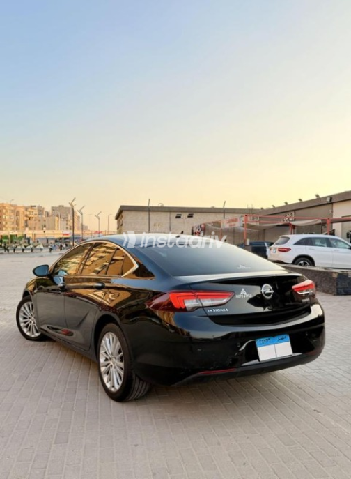 Opel Insignia 2019 Black Automatic Used for Sale in Nasr city - 2