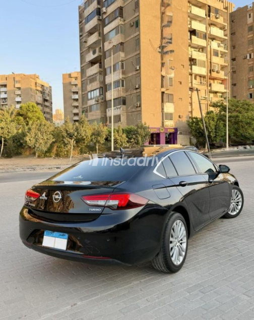 Opel Insignia 2019 Black Automatic Used for Sale in Nasr city - 5