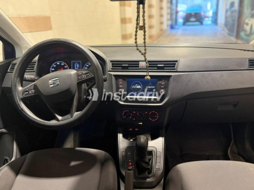 Seat Ibiza 2021 Dark Blue Automatic Used for Sale in Nasr city - 3