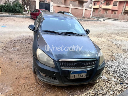 اسبيرانزا M11 2010 رمادي غامق يدوي مستعملة للبيع في المعادى - 4