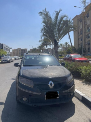 Renault Sandero Step Way 2016 Black Automatic Used for Sale in Cairo