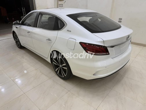 MG 6 2022 White Automatic Used for Sale in El Mahalla - 6