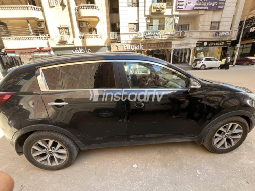 Kia Sportage 2015 Black Automatic Used for Sale in Cairo - 4