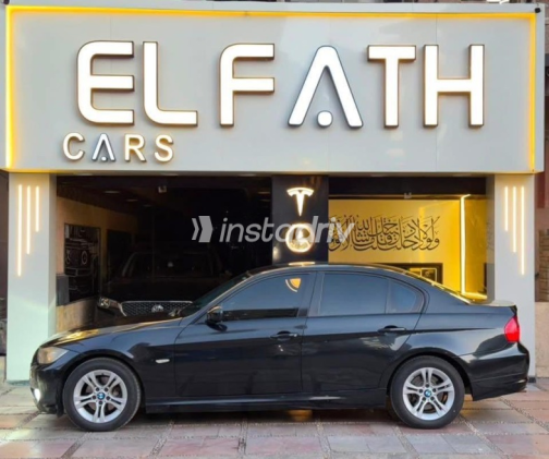 BMW 318 2011 Black Automatic Used for Sale in Heliopolis - 7