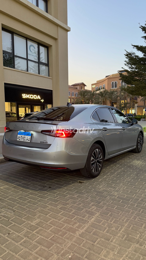 Skoda Superb 2025 Silver Automatic Used for Sale in Greater Cairo ( Cairo + Giza) - 2
