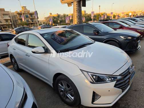 Hyundai Elantra AD 2025 White Automatic Used for Sale in Greater Cairo ( Cairo + Giza) - 3