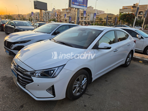 Hyundai Elantra AD 2025 White Automatic Used for Sale in Greater Cairo ( Cairo + Giza) - 4