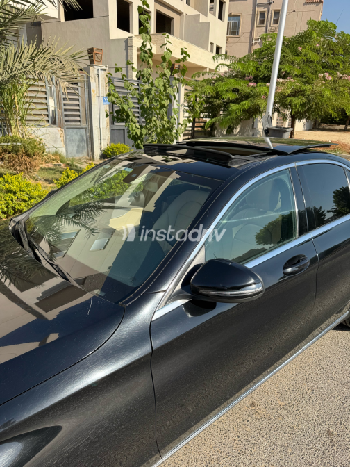 Mercedes C 180 2019 Black Automatic Used for Sale in Greater Cairo ( Cairo + Giza) - 3