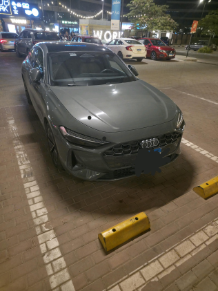 اودي A5 2025 رمادي أوتوماتيك مستعملة للبيع في القاهرة الكبرى ( القاهرة - الجيزة)