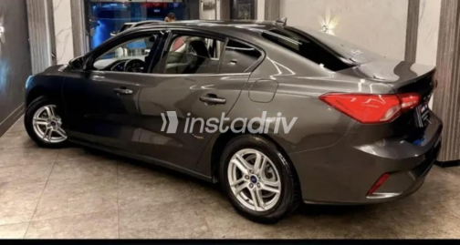 Ford Focus 2021 Gray Automatic Used for Sale in Greater Cairo ( Cairo + Giza) - 3