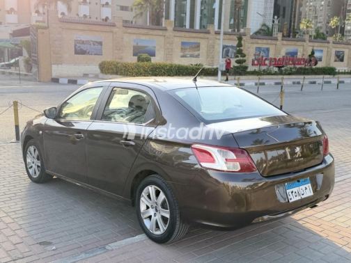 Peugeot 301 2014 Brown Automatic Used for Sale in Heliopolis - 6