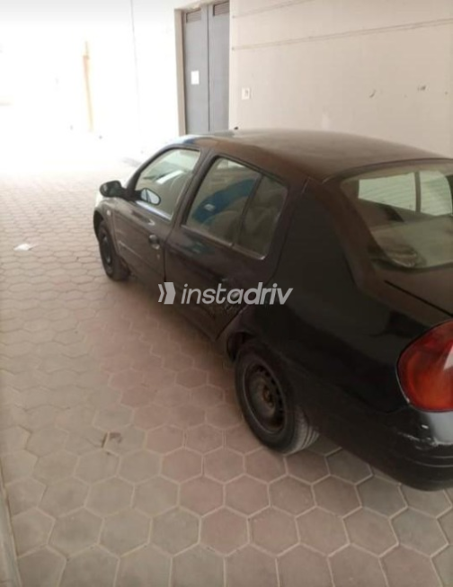 Renault Clio 2002 Black Manual Used for Sale in Banha - 4