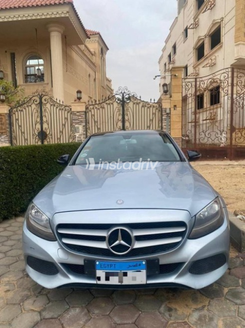 Mercedes C 180 2016 Silver Automatic Used for Sale in Cairo - 1