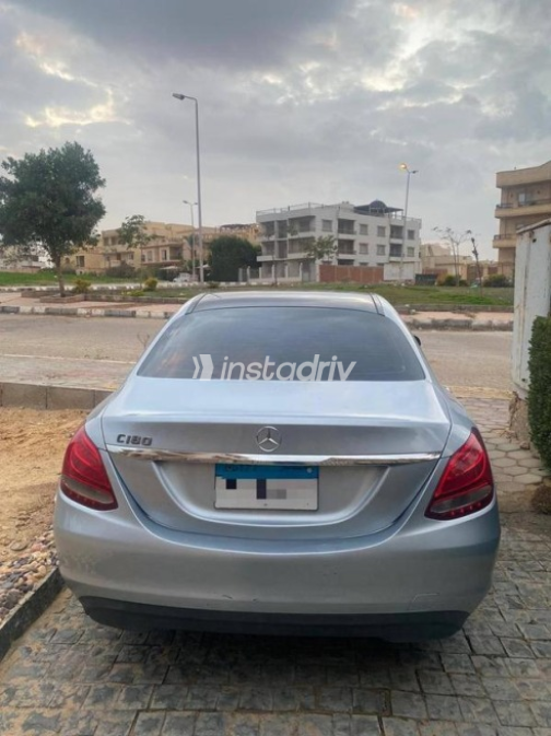 Mercedes C 180 2016 Silver Automatic Used for Sale in Cairo - 3