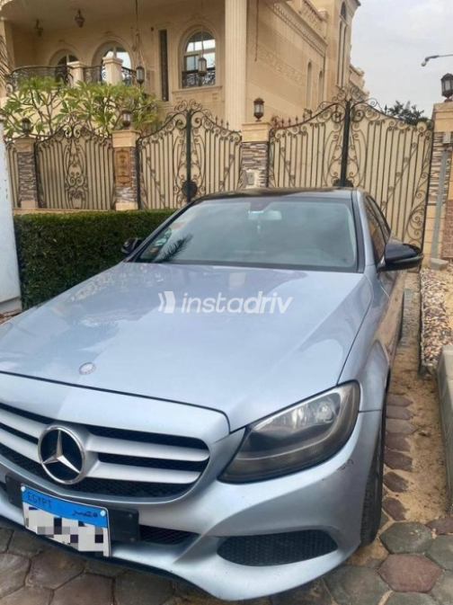 Mercedes C 180 2016 Silver Automatic Used for Sale in Cairo - 6