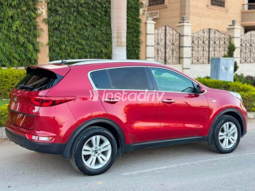 Kia Sportage 2017 Red Automatic Used for Sale in 6 October - 4