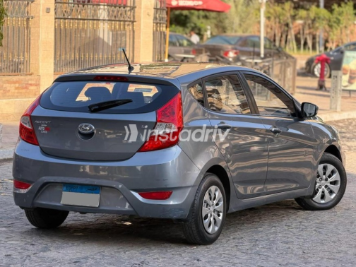 Hyundai Accent RB 2019 Gray Automatic Used for Sale in Cairo - 2