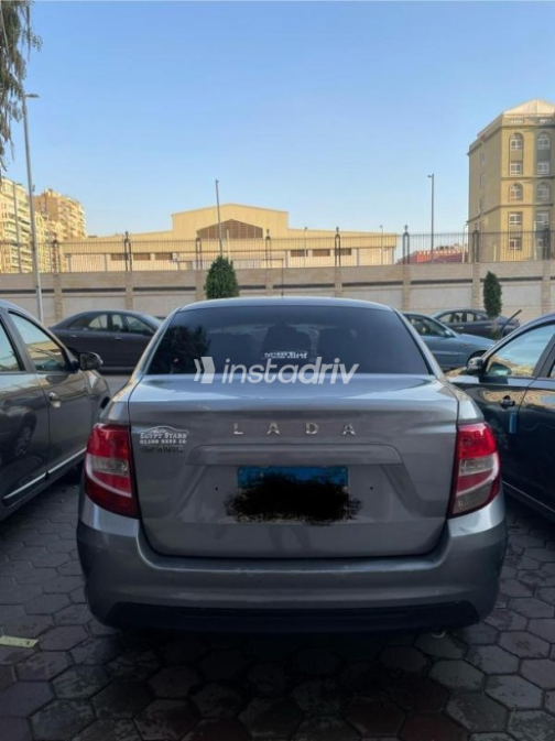 Lada Granta 2022 Silver Manual Used for Sale in Maadi - 7
