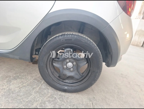 Renault Sandero Step Way 2022 Silver Automatic Used for Sale in Greater Cairo ( Cairo + Giza) - 5