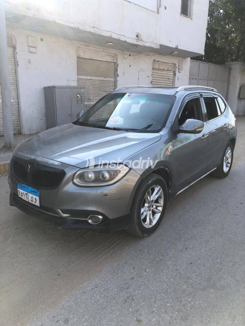 Brilliance V5 2019 Gray Manual Used for Sale in Greater Cairo ( Cairo + Giza) - 3