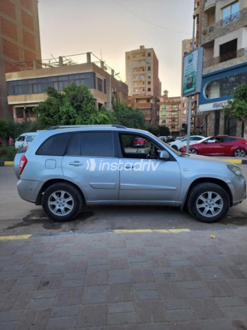 Chery Tiggo 3 2018 Silver Automatic Used for Sale in Banha - 3
