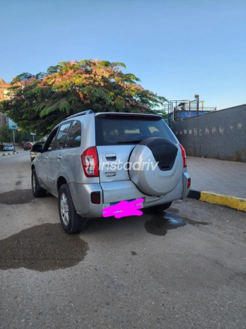 Chery Tiggo 3 2018 Silver Automatic Used for Sale in Banha - 4