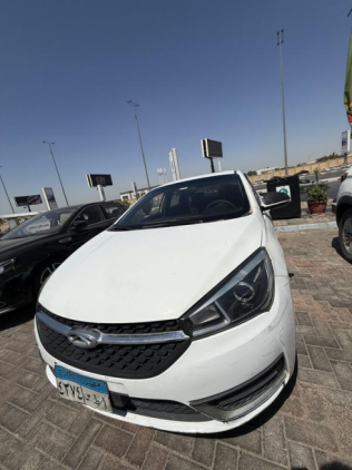 شيرى اريزو 5 2021 أبيض أوتوماتيك مستعملة للبيع في مصر الجديدة