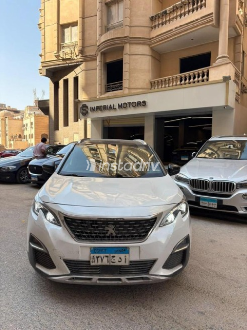 Peugeot 5008 2020 White Automatic Used for Sale in Maadi - 7