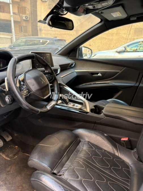 Peugeot 5008 2020 White Automatic Used for Sale in Maadi - 10