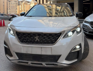 Peugeot 5008 2020 White Automatic Used for Sale in Maadi