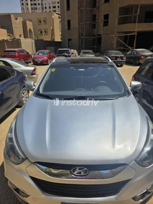 هيونداي IX 35 2015 فضي أوتوماتيك مستعملة للبيع في القاهرة - 1