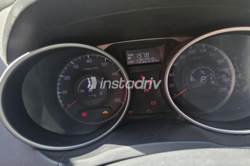 هيونداي IX 35 2015 فضي أوتوماتيك مستعملة للبيع في القاهرة - 3