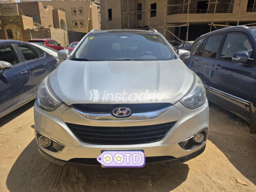 هيونداي IX 35 2015 فضي أوتوماتيك مستعملة للبيع في القاهرة - 5