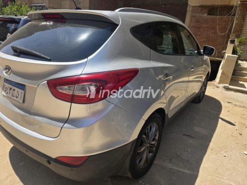 هيونداي IX 35 2015 فضي أوتوماتيك مستعملة للبيع في القاهرة - 8