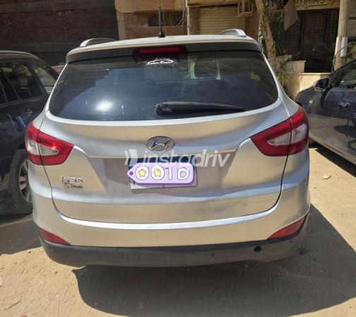 هيونداي IX 35 2015 فضي أوتوماتيك مستعملة للبيع في القاهرة - 9