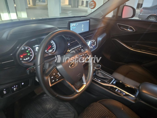 جاك S4 2022 أبيض أوتوماتيك مستعملة للبيع في الشروق - 3
