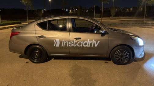 Nissan Sunny 2019 Dark Gray Automatic Used for Sale in Madinaty - 4