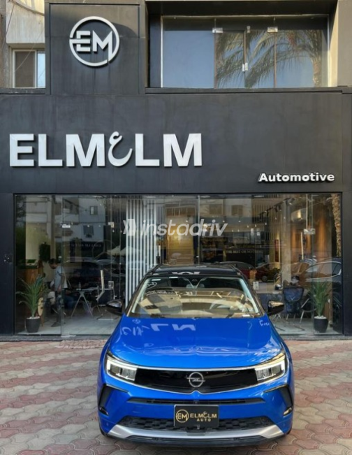 Opel Grandland 2024 White Automatic Used for Sale in Cairo - 2