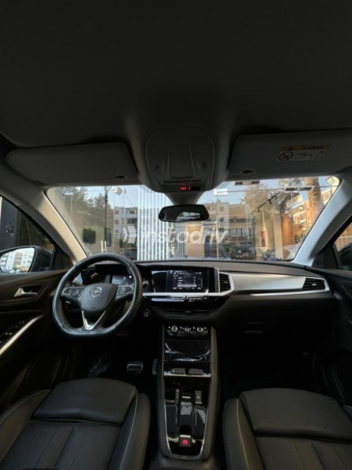 Opel Grandland 2024 White Automatic Used for Sale in Cairo - 4